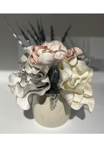 Küçük Beyaz Cezve Saksı Aranjman Çiçek fırsatları