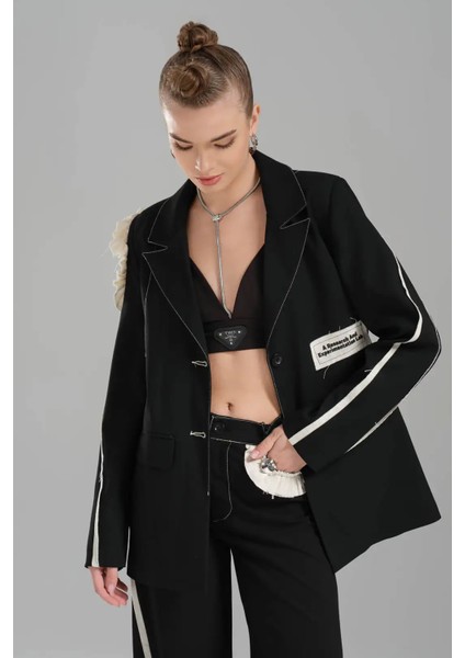 Tw3 Kadın Tek Omuzu Açık Tasarım Blazer Ceket fiyatları