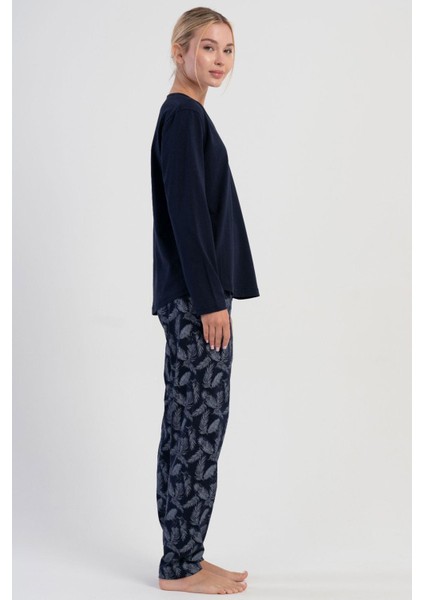 Kadın Büyük Beden Lacivert Uzun Kollu V Yaka Desenli Pijama Takımı C0T7N1305 fiyatları
