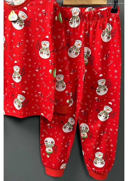 Erkek Çocuk Üzeri Kardan Adam ve Noel Baskılı Kırmızı Pijama Takımı modelleri
