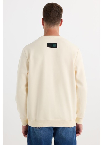 Erkek Relax Fit Rahat Kesim Pamuklu Lastikli Kol Bisiklet Yaka Baskılı Ekru Sweatshirt