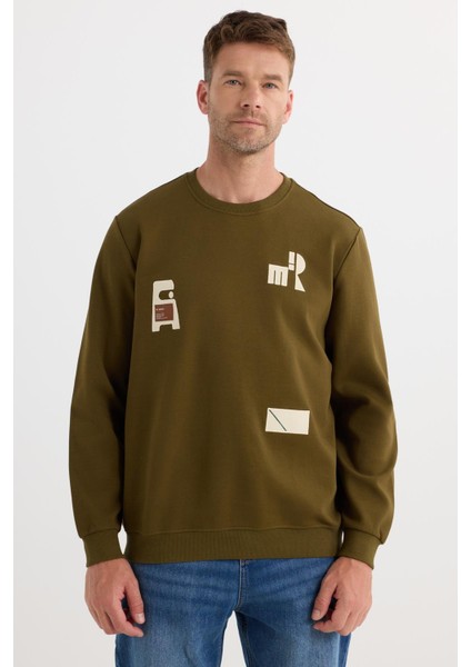 Erkek Relax Fit Rahat Kesim Pamuklu Lastikli Kol Bisiklet Yaka Baskılı Haki Sweatshirt indirimleri