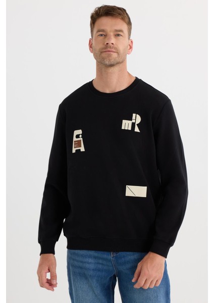 Erkek Relax Fit Rahat Kesim Pamuklu Lastikli Kol Bisiklet Yaka Baskılı Siyah Sweatshirt