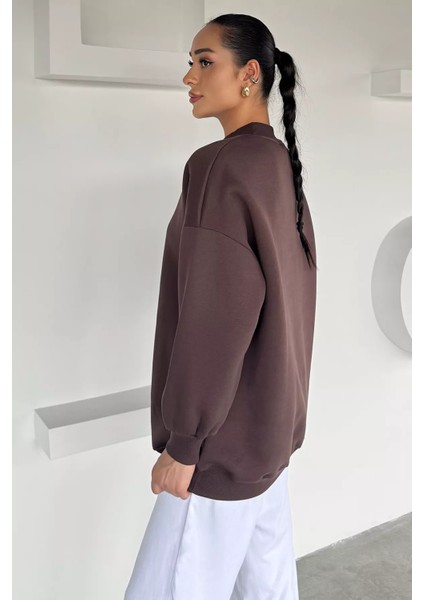 Kadın Dik Yaka Üç Iplik Şardonlu Oversize Sweatshirt P-00018580 fırsatları