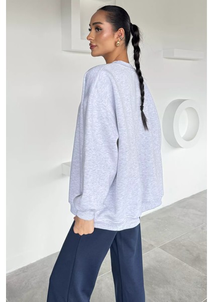 Kadın Bisiklet Yaka Şardonlu Oversize Sweatshirt P-00018609 fırsatları