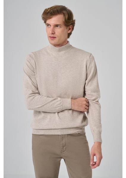 Erkek Koyu Bej Basic Yarım Balıkçı Yaka Dynamic Fit Rahat Kesim Triko