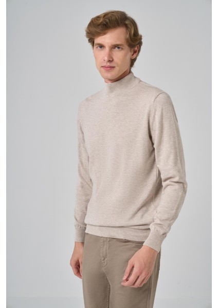 Erkek Koyu Bej Basic Yarım Balıkçı Yaka Dynamic Fit Rahat Kesim Triko fırsatları