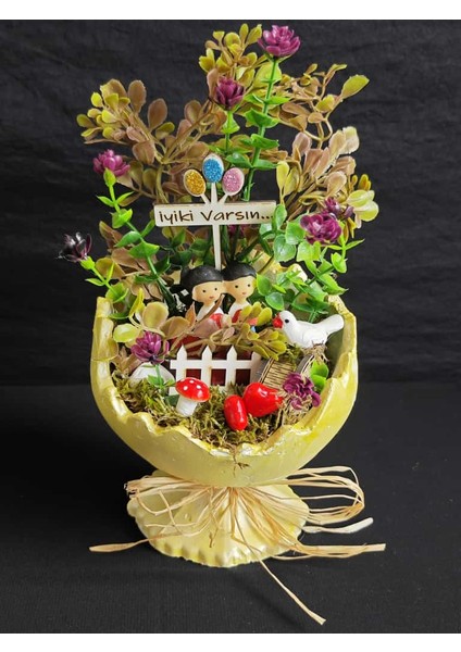 “iyi Ki Varsın” Temalı El Yapımı Teraryum – Tüm Özel Günler Için Renkli ve Anlamlı Hediye