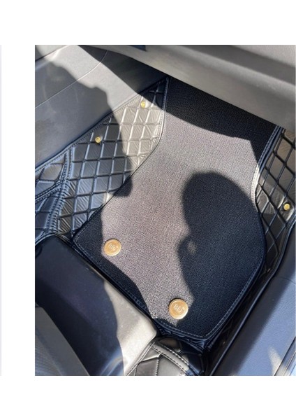 Volkswagen Passat 2024 Sonrası Aracına Özel 8d Çift Katmanlı Havuzlu Paspas Takımı fiyatları