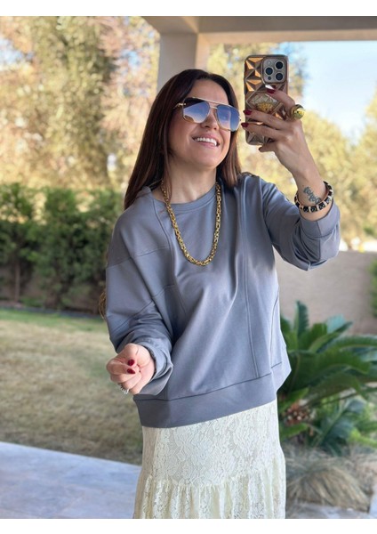 Yuvarlak Yaka Gri Sweatshirt modelleri