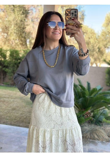 Yuvarlak Yaka Gri Sweatshirt fırsatları