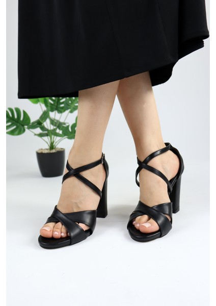 Kadın Çapraz Kedi Gözü Model Topuklu Ayakkabı