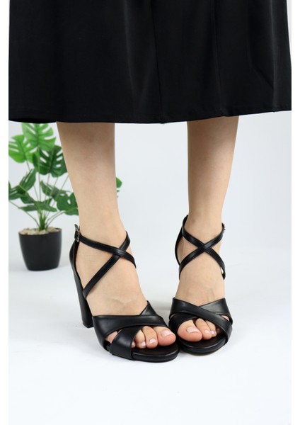 Kadın Çapraz Kedi Gözü Model Topuklu Ayakkabı fiyatları