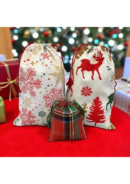 Hediye Paketi 20X30CM Yılbaşı Kar Taneli ve Geyik Desenli ve 12X14CM Kareli Kumaş Kese 3lü Set fırsatları