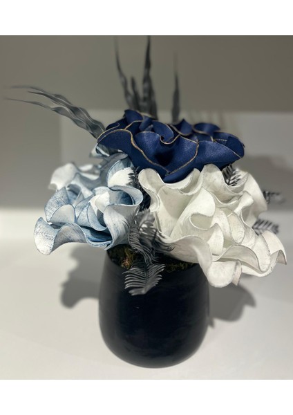 Küçük Siyah Cezve Saksı Aranjman Çiçek modelleri