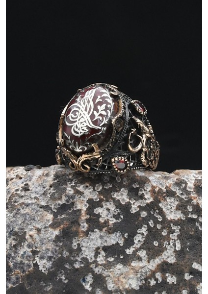 Ay Yıldızlı ve Kurt Figürlü ve Osmanlı Tuğralı Sıkma Kehribar Taşlı 925 Ayar Gümüş Erkek Yüzük 902332 fırsatları