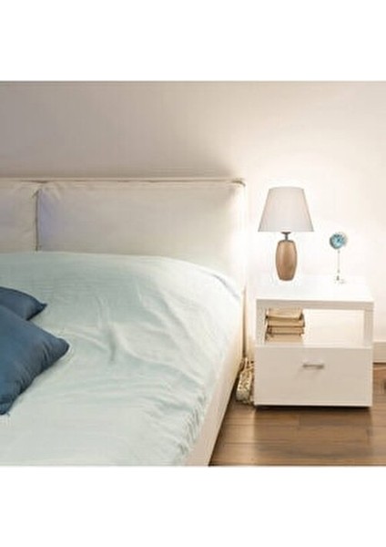 Abajur Kayın Ayaklı Beyaz Şapka ile Modern Ev Dekorasyonu İçin Şık Aydınlatma modelleri