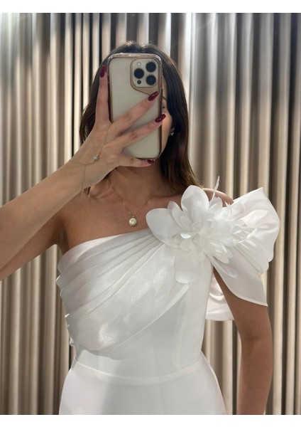 Beyaz Tek Omuz Balık Model Abiye Elbise EN5508 fırsatları