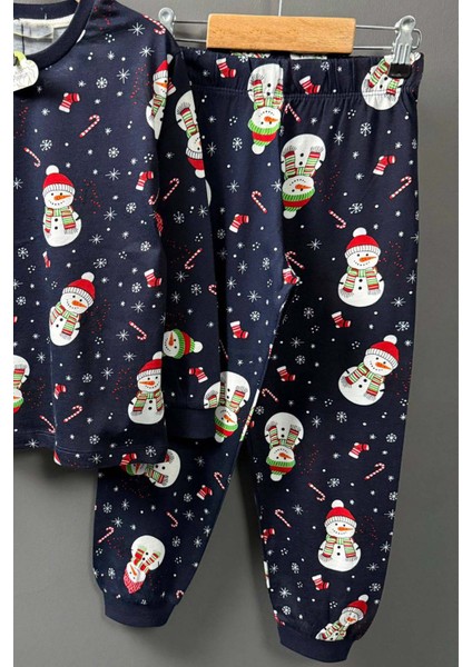 Erkek Çocuk Üzeri Kardan Adam ve Noel Baskılı Lacivert Pijama Takımı modelleri