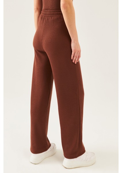 Kadın Koyu Kahverengi Örgü Kumaş Beli Lastikli Geniş Paça Pantolon fırsatları