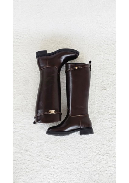 Melinta Tokalı Fermuarsız Binici Çizme modelleri