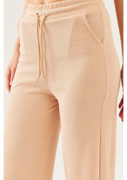 Kadın Krem Örgü Kumaş Beli Lastikli Geniş Paça Pantolon modelleri