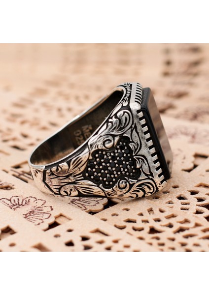 Otantik Motifli Oniks Taşlı 925 Ayar Gümüş Erkek Yüzük modelleri