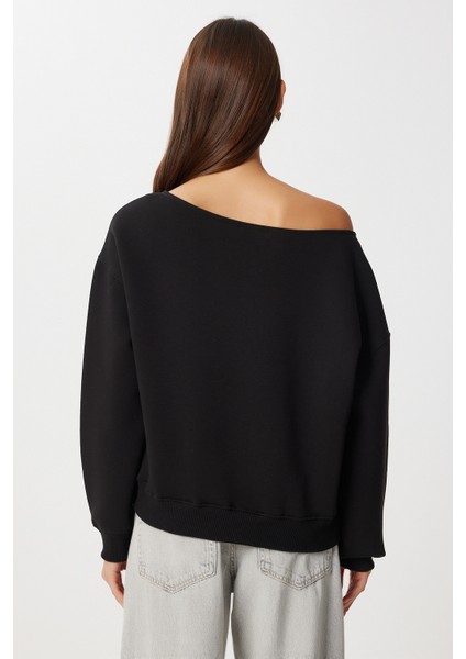 Açık Omuzlu Şardonlu Örme Sweatshirt LAN0076 Siyah indirimleri