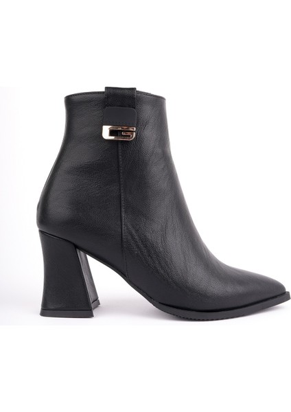 Luxera Sivri Burun Toka Detaylı Fermuarlı Kalın Topuklu Kadın Bot