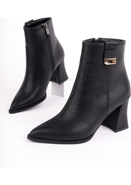 Luxera Sivri Burun Toka Detaylı Fermuarlı Kalın Topuklu Kadın Bot fiyatları