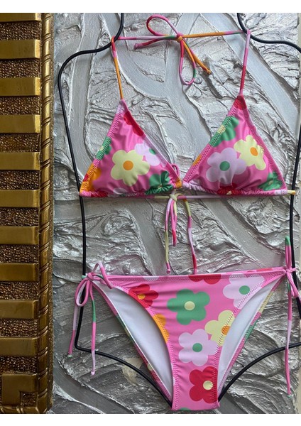 Kadın Likralı Yandan Boyundan Bağlamalı Şık Ipli Üçgen Bikini Takım