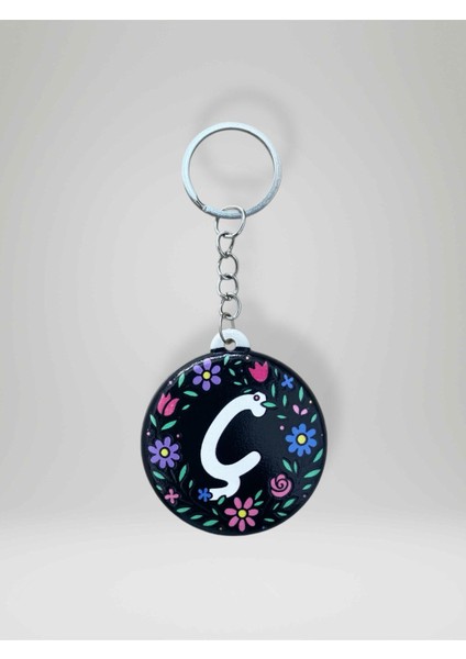 Ç Harf Kişiye Özel Harfli Çiçek Desenli Plastik Şişe Açacağı Anahtarlık Hem Şık Hem Kullanışlı Hediye Seçeneği