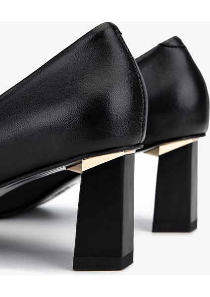 Kadın Hakiki Deri Siyah Deri Topuklu Ayakkabı 1036 8224 Bn Ayk SK25-26 Sıyah Dr indirimleri