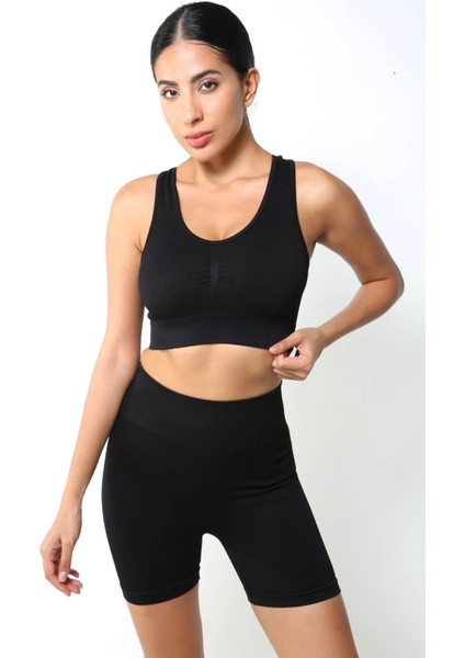 Narince Spor – Dikişsiz Toparlayıcı Yüksek Bel Spor Şort – Siyah