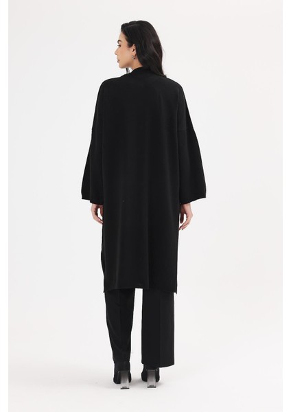 Kadın Siyah Nakışlı Çiçek Detay Kepenek Panço indirimleri