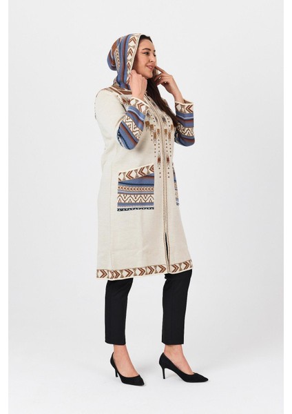 Kadın Beyaz Dama Desenli Fermuarlı Uzun Triko Hırka modelleri