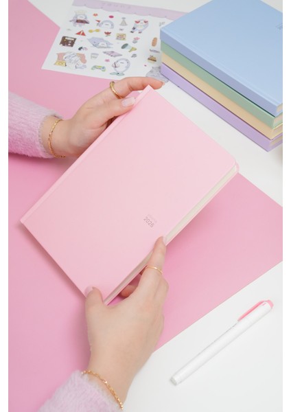 Youna 2026 Yılı A5 Ajanda 15X21 cm - 12 Aylık - Dikey Tasarım – Pembe