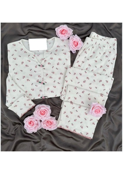 Çiçek Desenli Kadın Pijama Takımı fiyatları