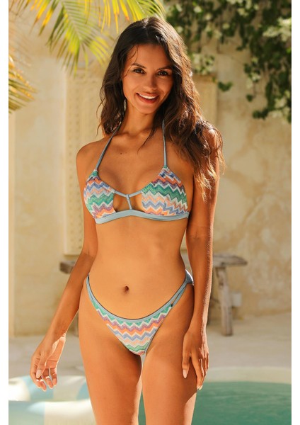 Hawaii Mavi Zikzak Desenli Slip Bikini Alt