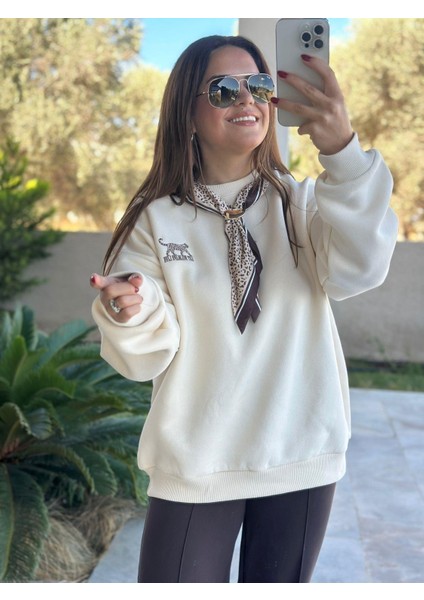 Fularlı Leopar Krem Sweatshirt fırsatları