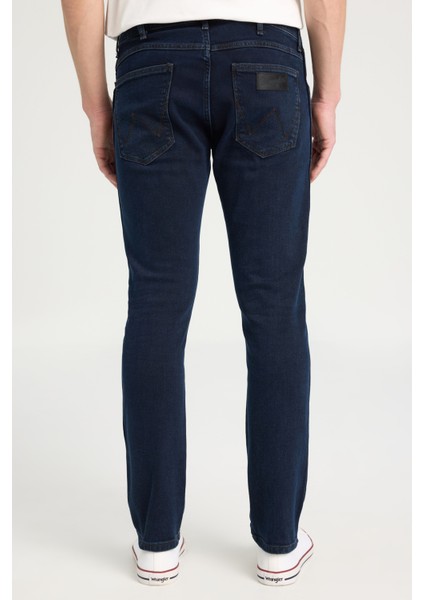 Pamuklu Slim Fit Düşük Bel Dar Paça Jeans Erkek Kot Pantolon W18SLR 26I fırsatları