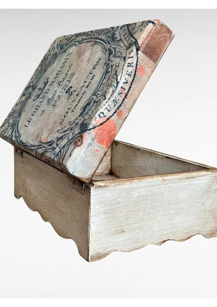Dekoratif Saklama Kutusu, Vintage Desenli Eskitme Ahşap Malzeme Kilitli El Yapımı Kutu, Masaüstü Saklama Kutusu, Mücevher Kutusu, Hediyelik Dekoratif Ahşap Kutu, Ev Dekoru, Masa Dekoru