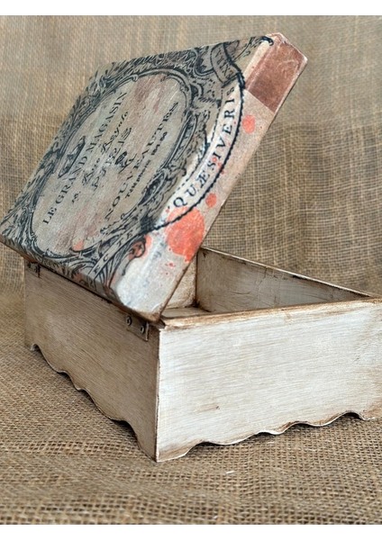 Dekoratif Saklama Kutusu, Vintage Desenli Eskitme Ahşap Malzeme Kilitli El Yapımı Kutu, Masaüstü Saklama Kutusu, Mücevher Kutusu, Hediyelik Dekoratif Ahşap Kutu, Ev Dekoru, Masa Dekoru