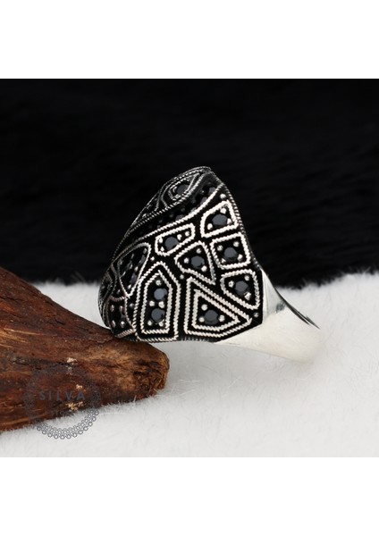 Özel Tasarım Mikro Taş Işlemeli 925 Ayar Gümüş Erkek Yüzük modelleri