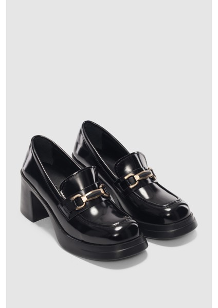 Orelis Gold Aksesuar Detaylı Kalın Topuklu Kadın Ayakkabı- Siyah Rugan fırsatları