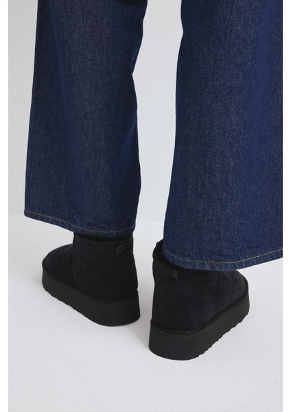 Bot 2519 - İçi Kürklü Kalın Tabanlı Siyah Süet Kadın Bot