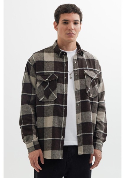 Erkek Relax Fit Rahat Kesim Oduncu Çift Cep Düğmeli Kareli Kışlık Gömlek fırsatları