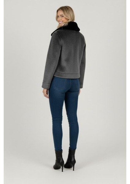 Kadın Kürk Yaka Detaylı Kısa Fox Mont M4870 Gri fırsatları