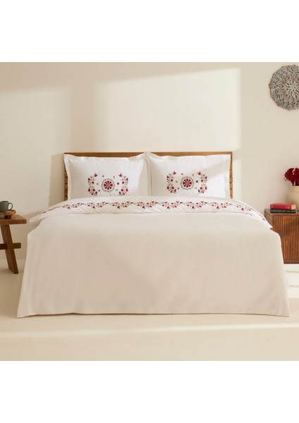 Layali Nakışlı Çift Kişilik Nevresim Takımı Beyaz