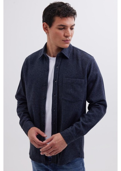 Erkek Regular Fit Klasik Kesim Düz Cepli Koyu Indigo Oduncu Gömlek indirimleri